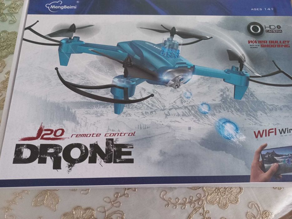 Продам дрон (квадрокоптер)