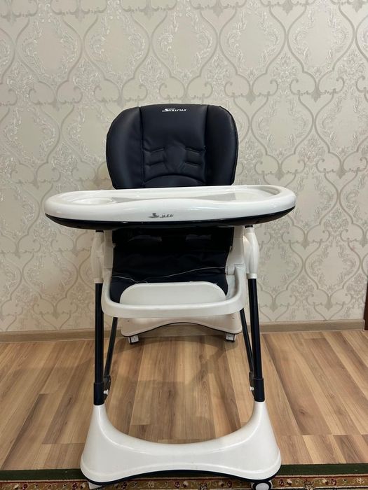 Детский стульчик для кормления