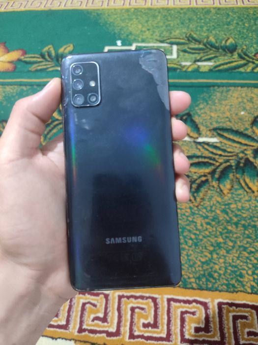 Samsung A71 satiladi 128gb ekran steklo saliw kerek