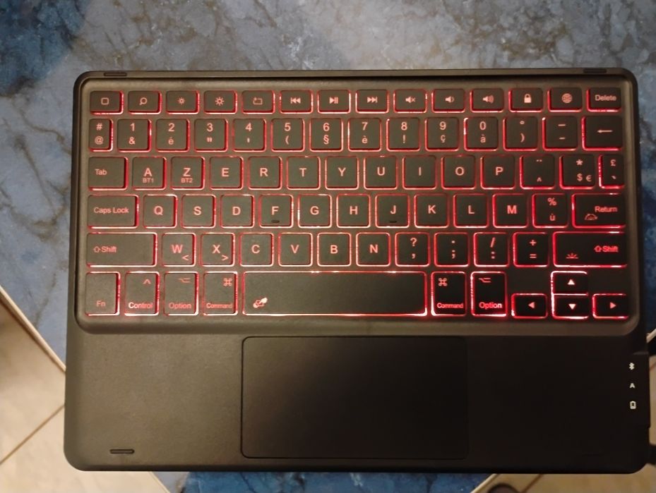 Vând CHESONA iPad 9th generation keyboard se conectează la gens 7 8 9