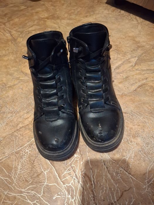 Ботинки зима 35р, трико 140см