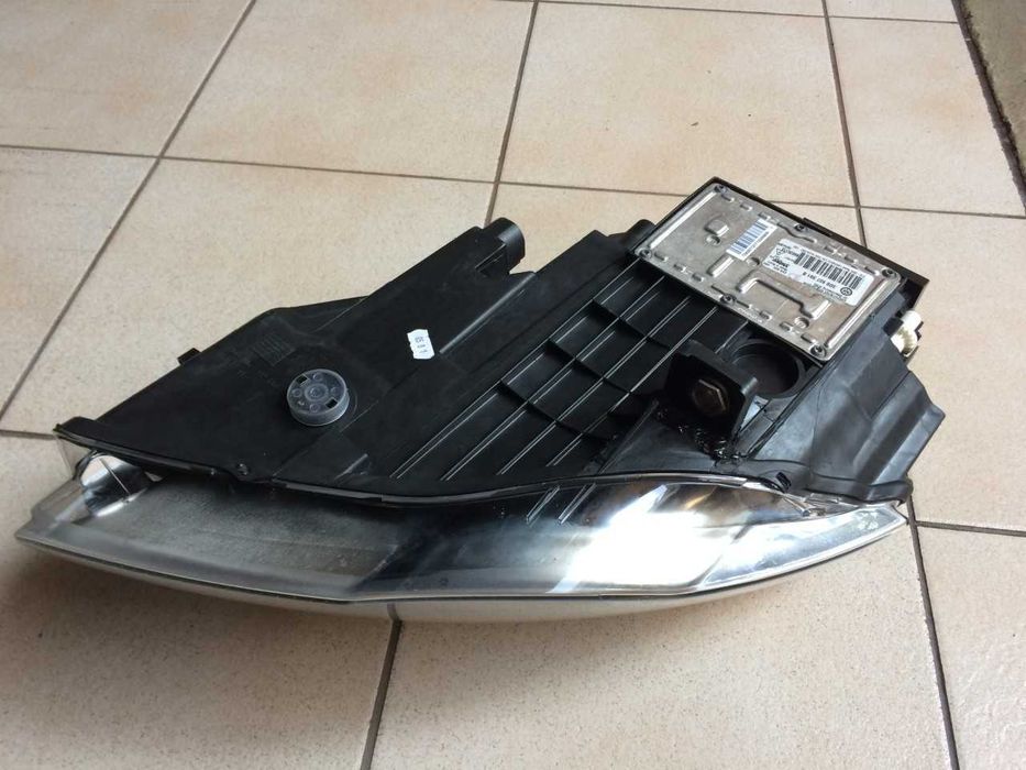 Far Xenon Vw Passat B6 - Dr. 3C0941752G / 3C0941754G Complet echipat !