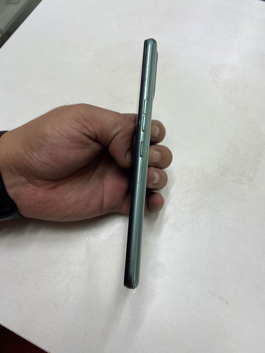 Tecno Spark 7 в идеальном состояний