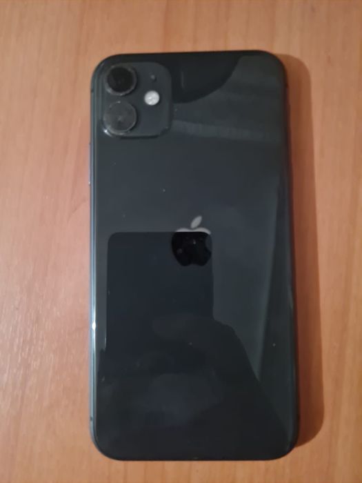 Продам iPhone 11 с документами