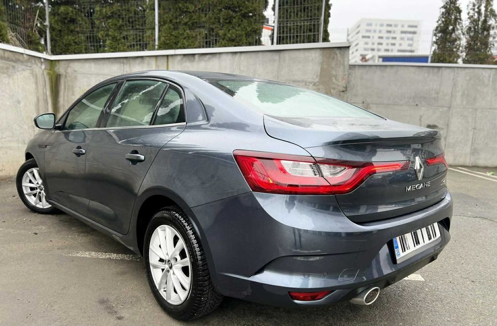 RENAULT Megane 2021 — imagine 4