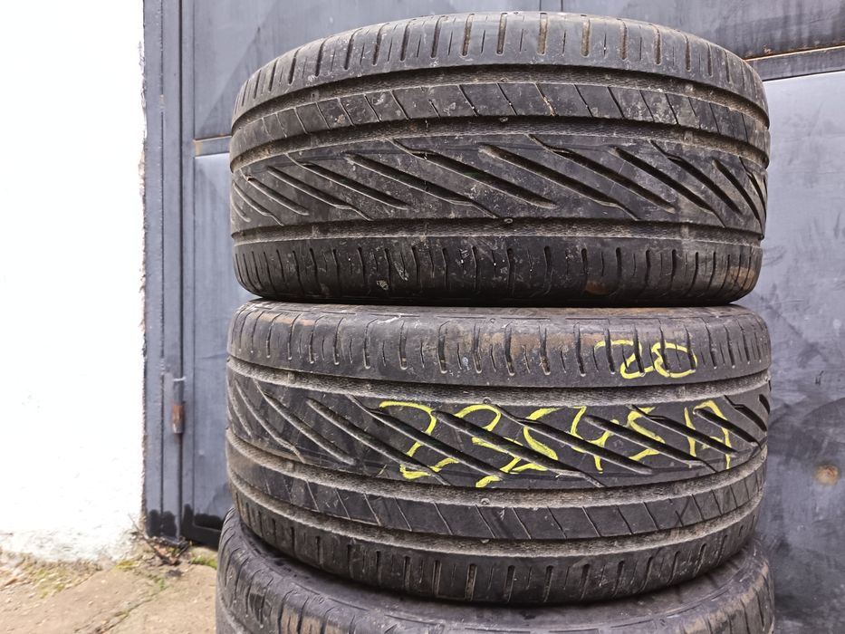 Anvelope vara 235 45 17 uniroyal. 2020 +5mm
