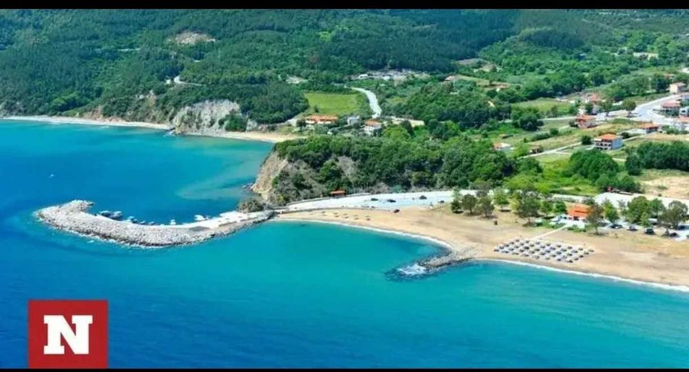 Ексклузивен парцел до плажа – Карвуноскалас, Стратони