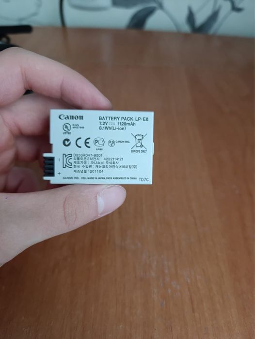 Canon EOS 700d, два объектива