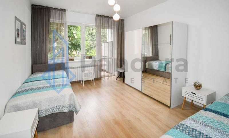 Дава се под наем Многостаен апартамент в София, Център - 130 кв.м за 1100 € - Снимка #6