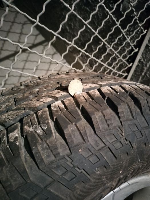 Roți Mitsubishi Pajero Sport - genți plus cauciucuri . Cârlig tractare