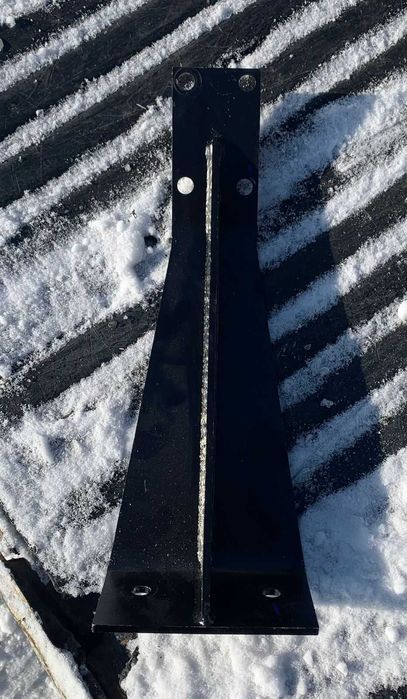 Заводской кронштейн