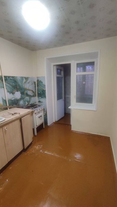 х Чиланзар 23 квартал 2/2/4 Орт.Дилором Тойхона,Комната Разделный