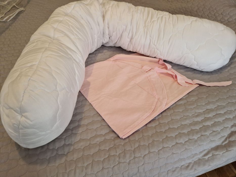 Възглавница за бременни и кърмене с калъф