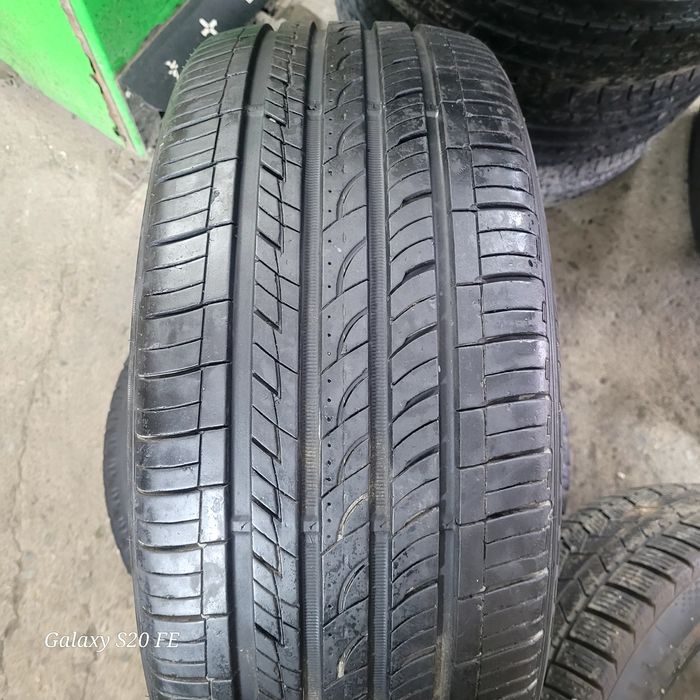 245/45/19 Roadstone 1штук