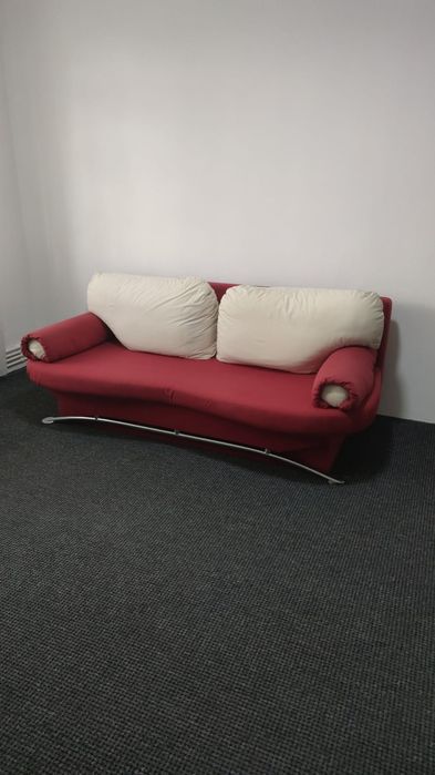 Închiriez apartament cu 2 camere, cartier Vasia, disponibil de la 1.04