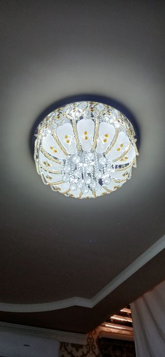 Люстра холати яхши.