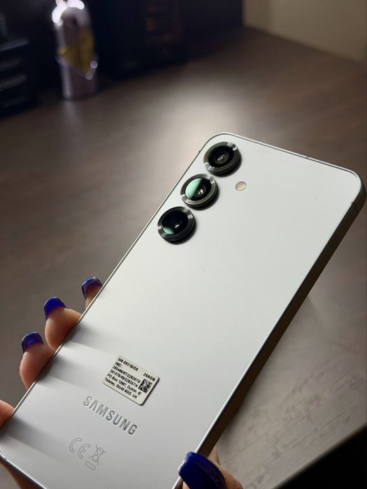 Samsung Galaxy S25 с гаранция