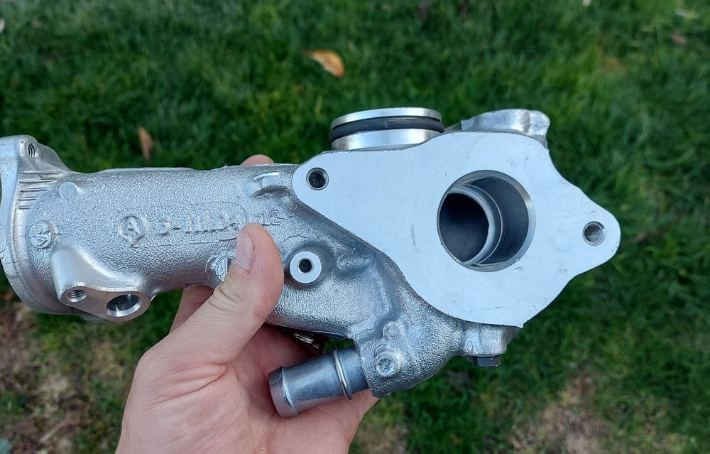 Acumulator gaze(racitor) Dacia Duster 1.5 dci 2021 Cod 147170061R