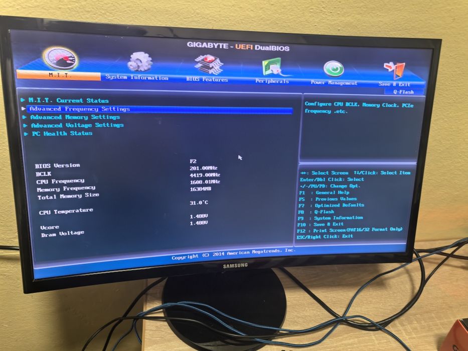 Kit AMD FX 9370 4.4 mh placa baza și rami 16g și ssd m2 256 placa vide