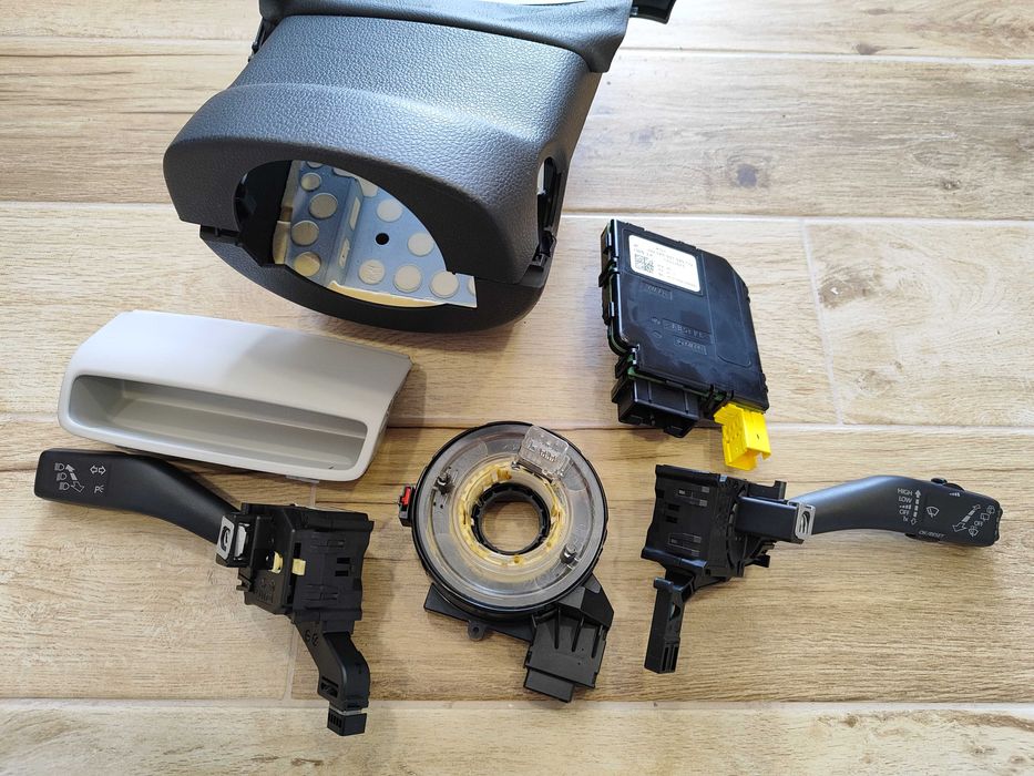 VW Golf 6 - части