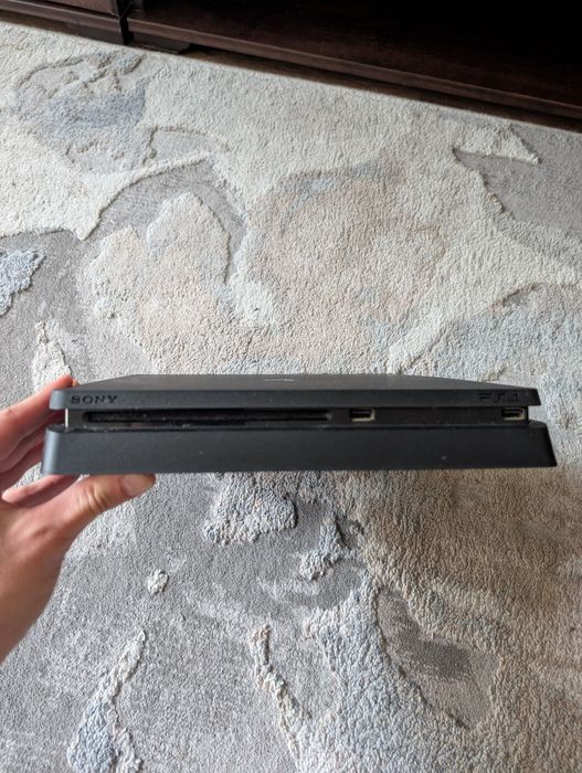 Playstation 4 - 500GB