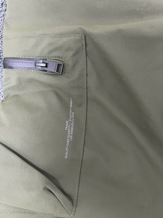FRAME
Convertible Tech Trousers