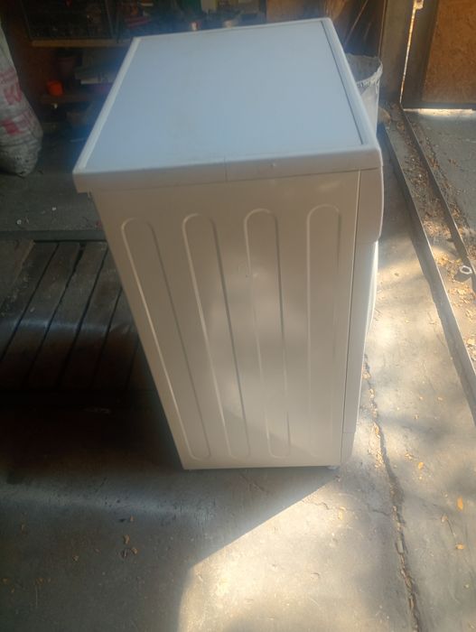 Продам стиральную машину