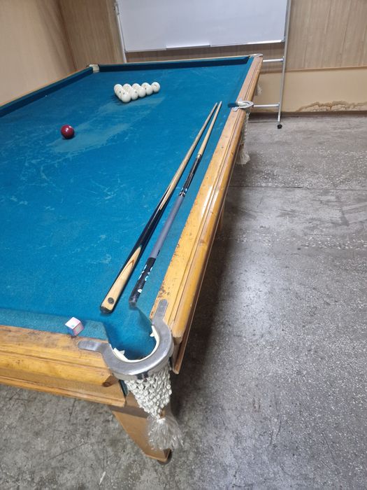 Продам бильярдный стол