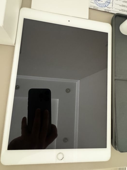 Ipad 8/ 32 GB + Cellular