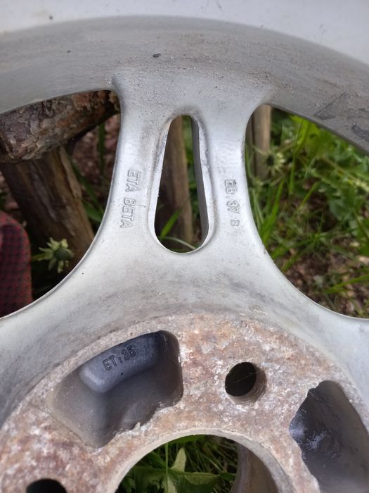 Джанти  с  гуми .