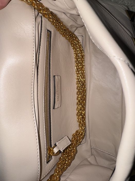 Valentino garavani чанта