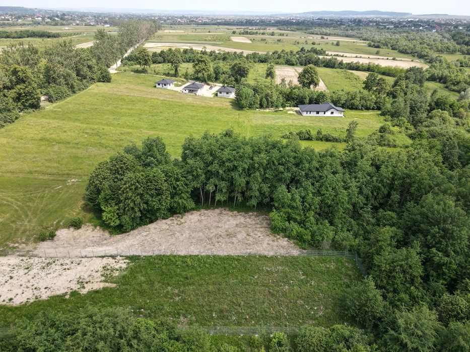 Teren intravilan 5200 mp zona Hardic, Horodnic de Sus