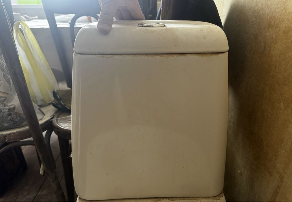 Бачок для унитаза