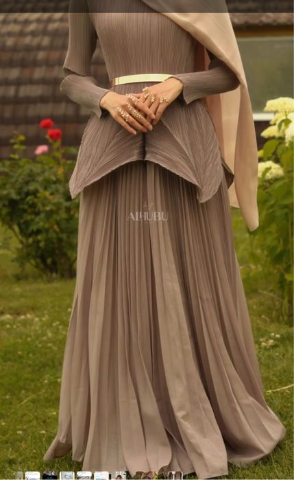 Продам костюм бренда Alhubu