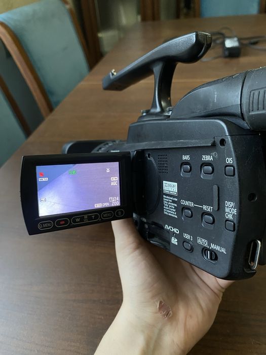 Камера Panasonic AG-HMC41E