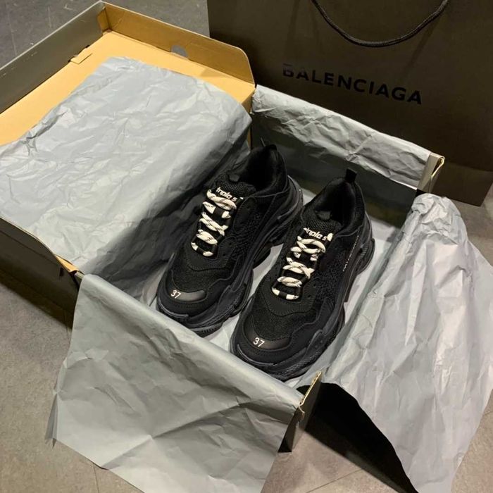 Adidasi Balenciaga Triple S Premium