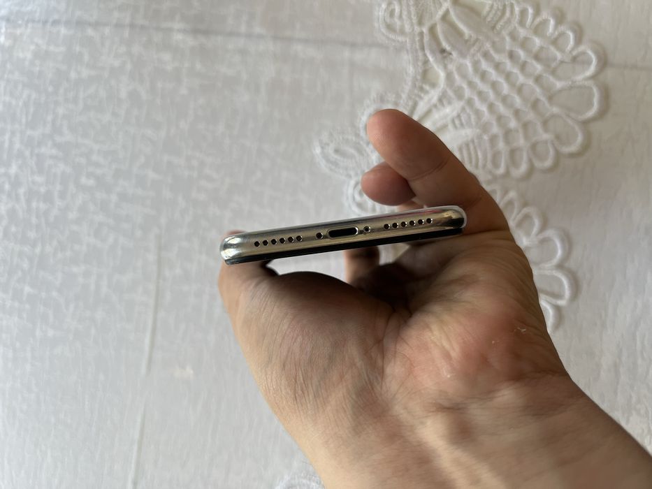iPhone X
