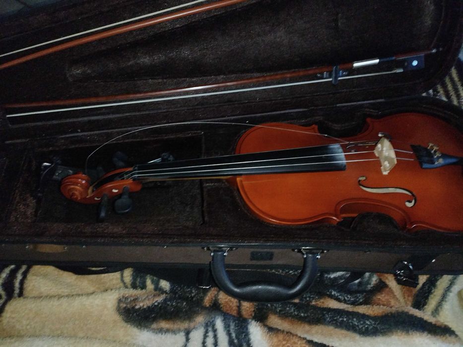 Цигулка с цял сет