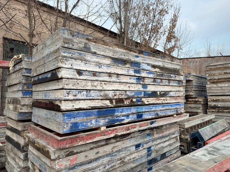 Крупнощитовые опалубки в Аренду