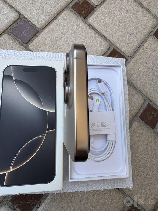 iPhone 16 Pro Max 256GB Natural Titanium