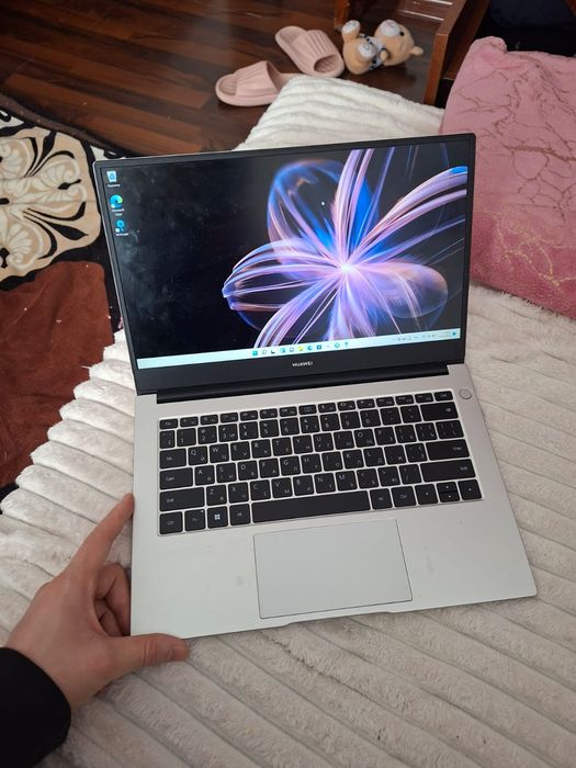 Продам Ноутбук Huawei d14 Cor I5
