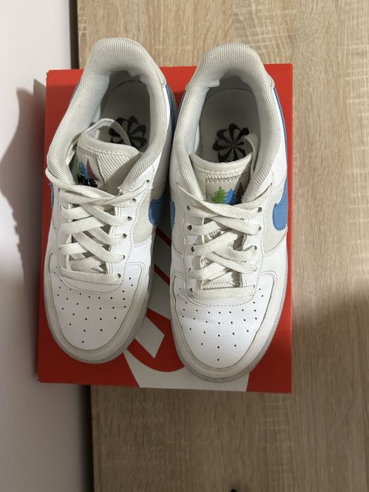 Vând Air Force 1 35,5