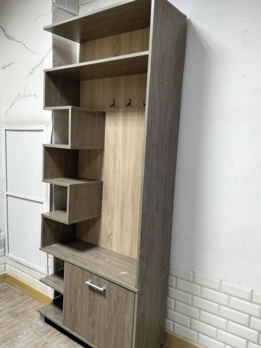 Продается шкаф  90 на  210