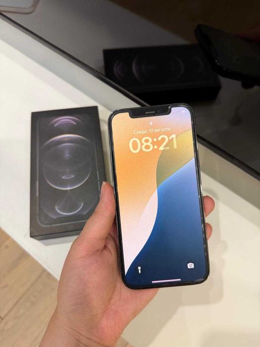 Продам iPhone 12pro
