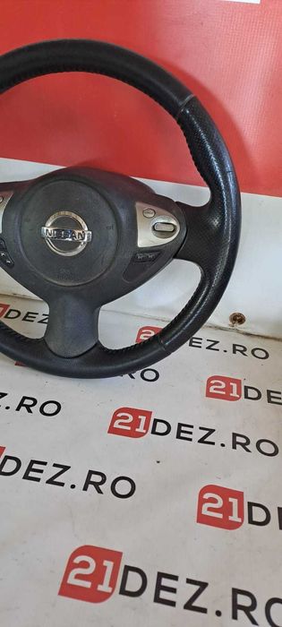Volan de piele complet cu comenzi Nissan Juke