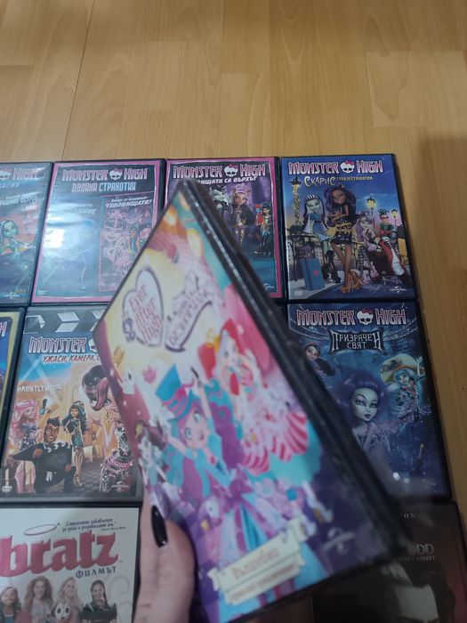 DVD филми Monster High, EAH, Barbie, Bratz, Sweeney Todd Tim Burton
