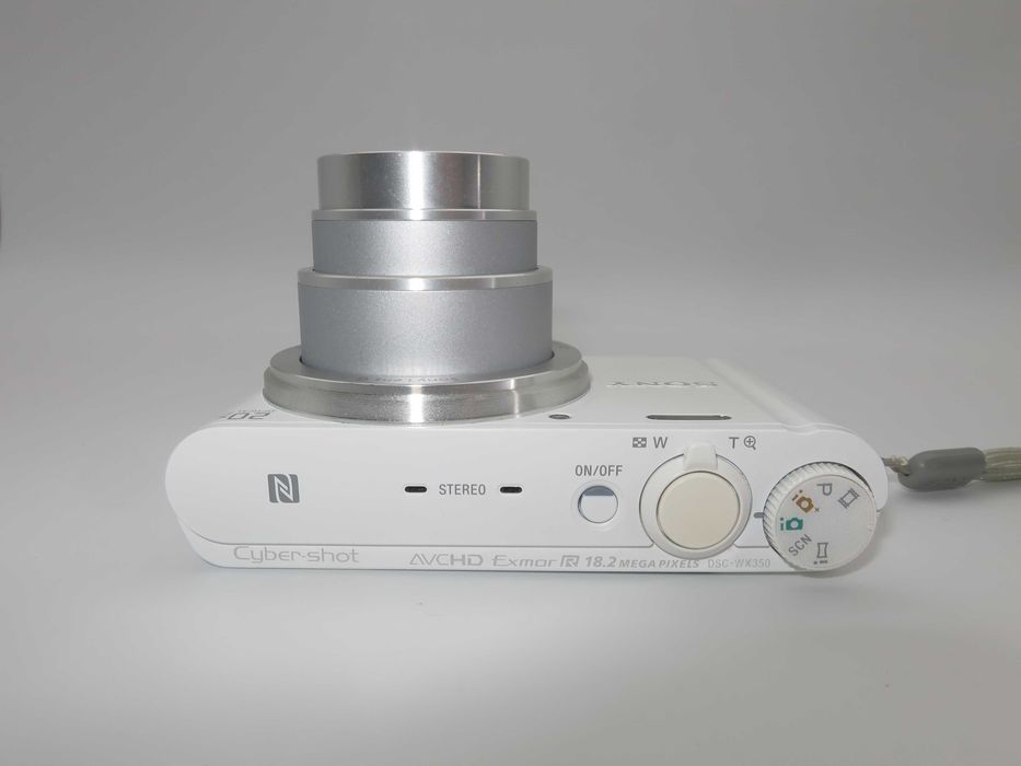 Sony Cyber-Shot W350 ултра компактен цифорв фотоапарат, дигитална камера в бял цвят, FULL HD видео, 20х оптичен зум, като НОВА, работи отлично!