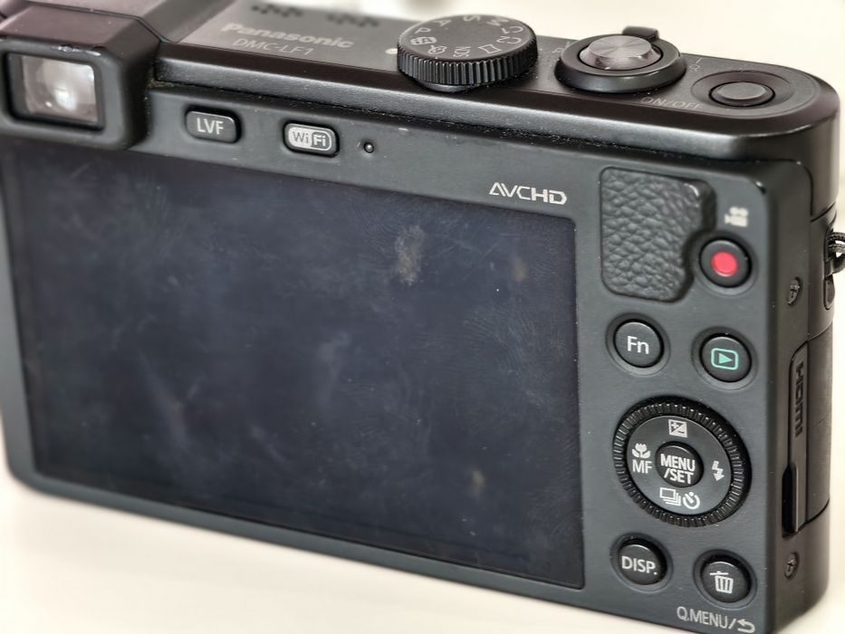 Panasonic Lumix LF 1