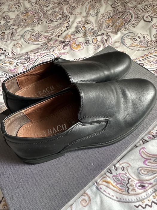 Продам туфли на мальчика