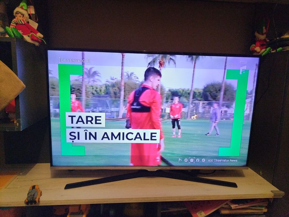 Televizor Samsung 101 cm Full HD, Model 40J5100

Descriere